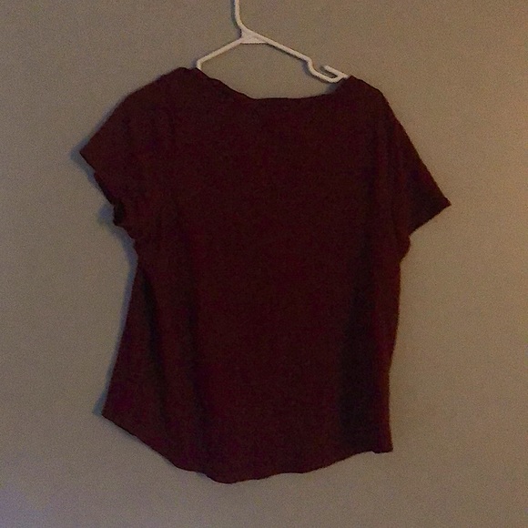 Old Navy magenta tee - Picture 2 of 2